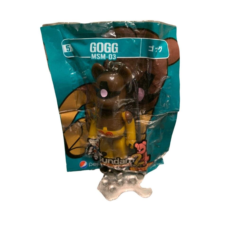 Gogg Bearbrick 70 Percent Pepsi x Gundam‎ Collab Limited Medicom Toy Keychain